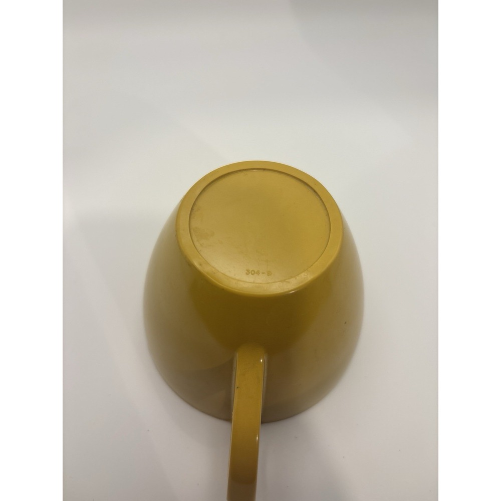 Vintage Allied Chemical Melmac Melamine Mustard Yellow Coffee Cups Mugs Set4 MCM - Picture 3 of 6